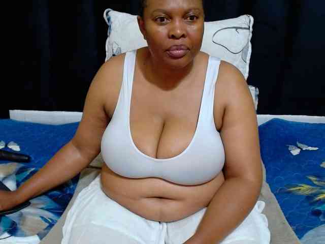 Busttyebony19 webcam