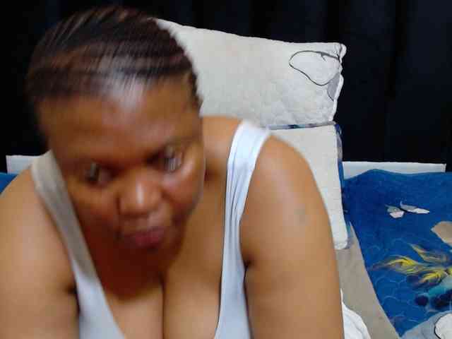 Busttyebony19 webcam