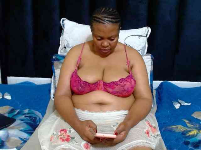 Busttyebony19 webcam