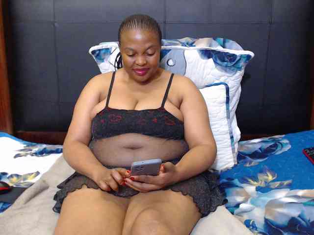 Busttyebony19 webcam