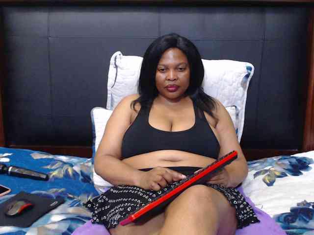 Busttyebony19 webcam