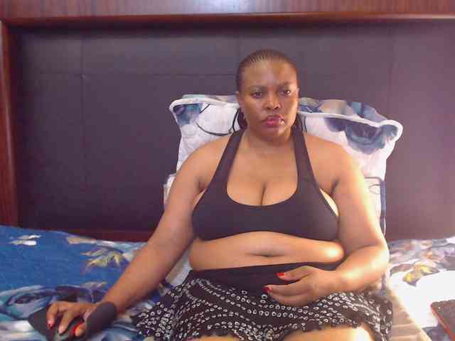 Busttyebony19 webcam