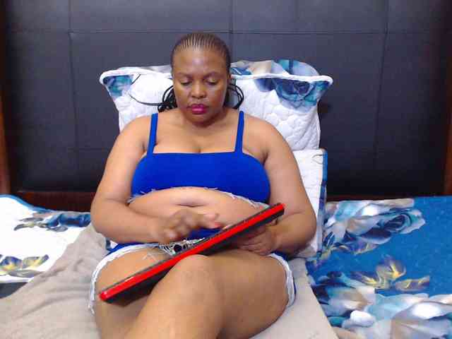 Busttyebony19 webcam