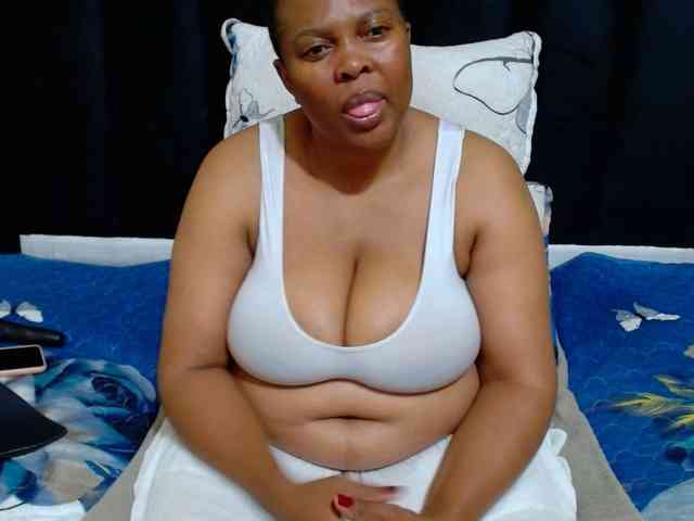 Busttyebony19 webcam