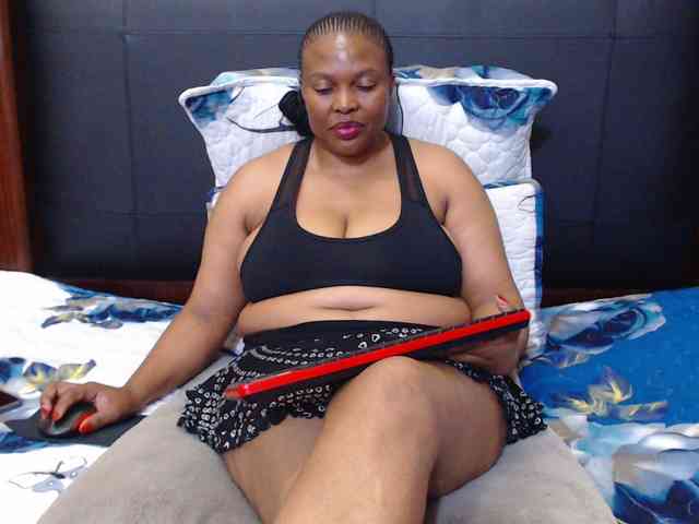 Busttyebony19 webcam