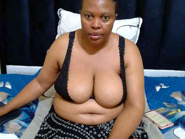 Busttyebony19 webcam