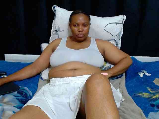 Busttyebony19 webcam