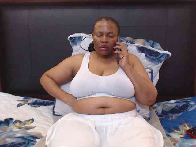 Busttyebony19 webcam