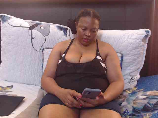 Busttyebony19 webcam