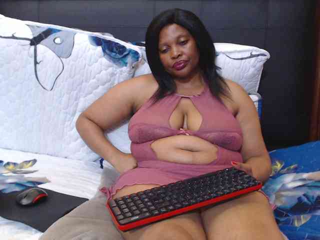 Busttyebony19 webcam