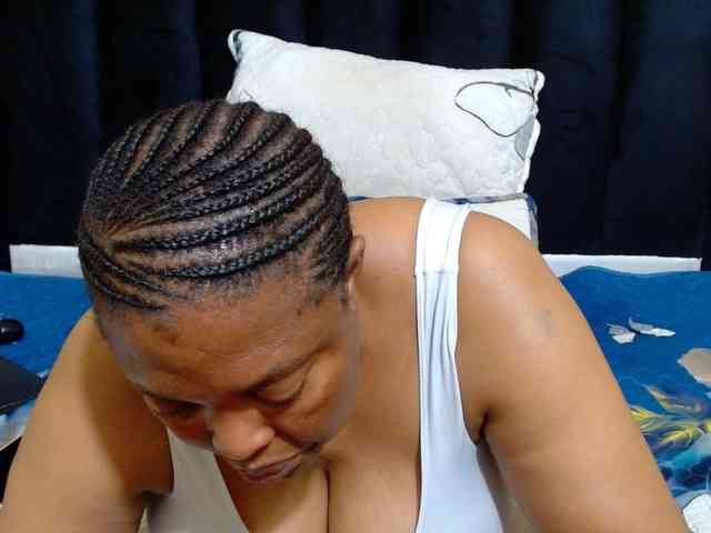 Busttyebony19 webcam