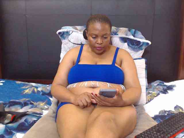 Busttyebony19 webcam