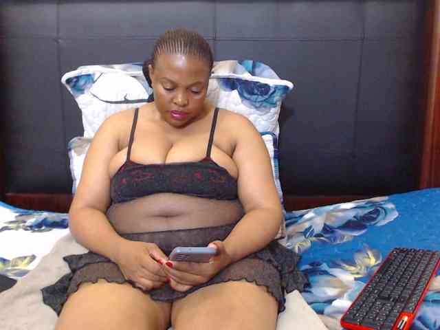 Busttyebony19 webcam