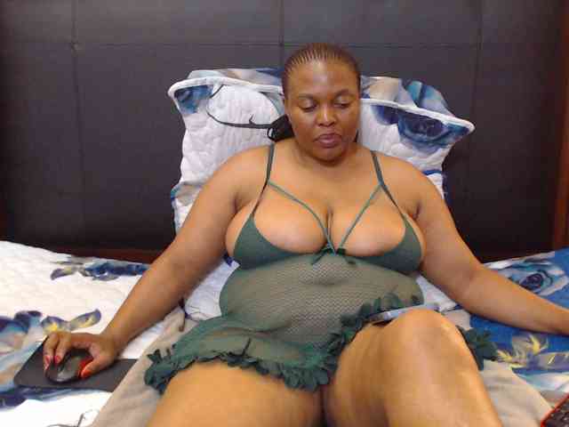 Busttyebony19 webcam