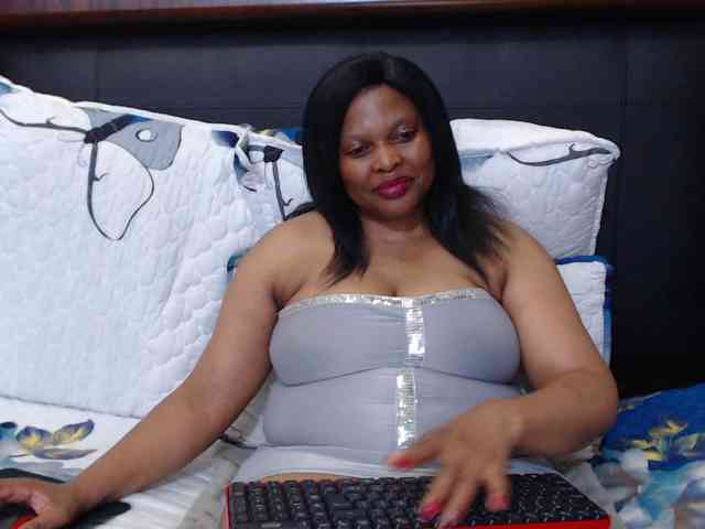 Busttyebony19 webcam