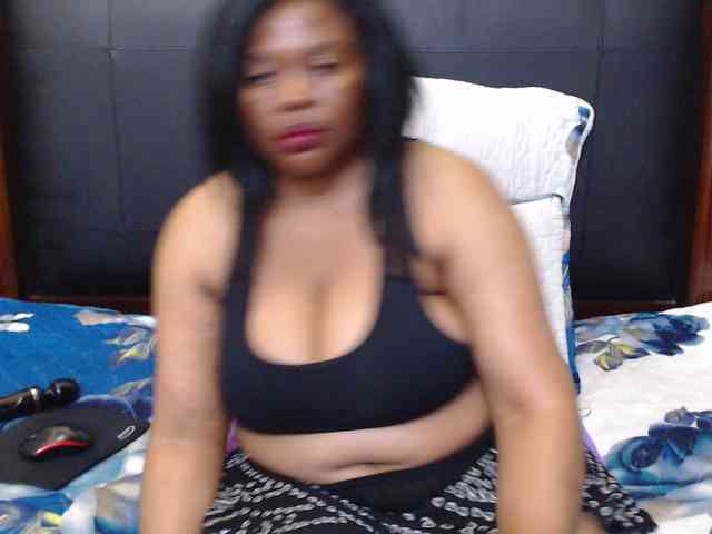 Busttyebony19 webcam