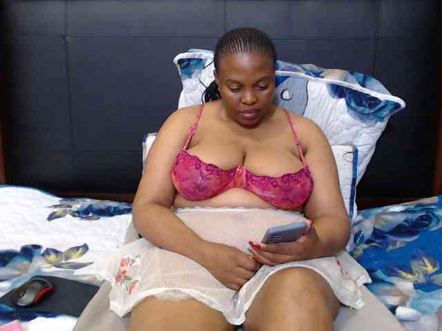 Busttyebony19 webcam