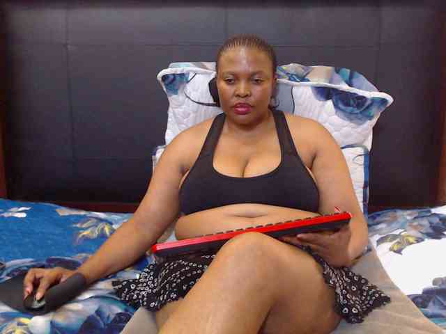 Busttyebony19 webcam