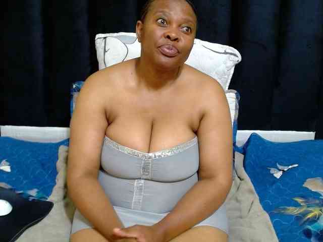 Busttyebony19 webcam