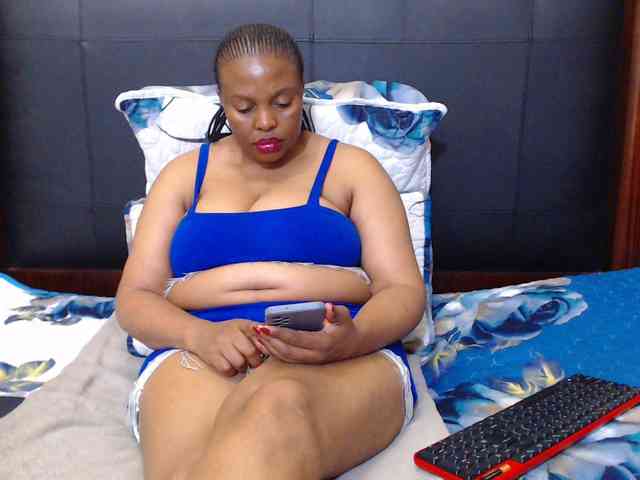 Busttyebony19 webcam