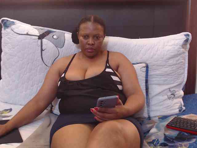 Busttyebony19 webcam