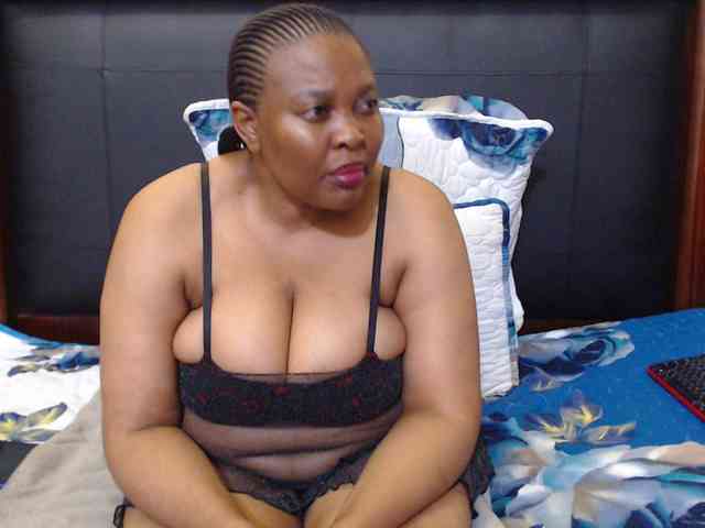 Busttyebony19 webcam