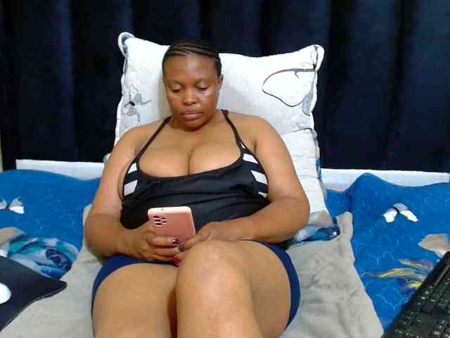 Busttyebony19 webcam