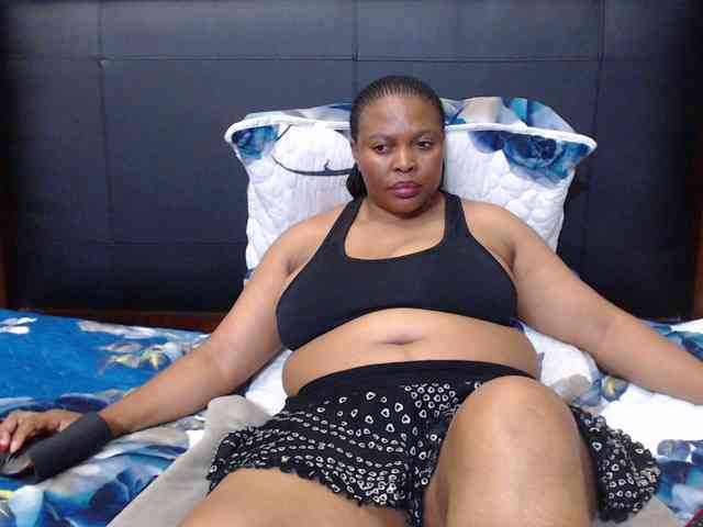 Busttyebony19 webcam