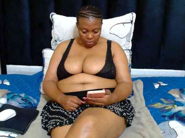 Busttyebony19 webcam