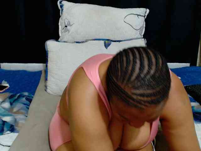 Busttyebony19 webcam