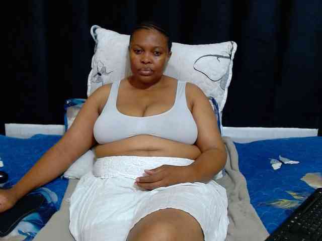 Busttyebony19 webcam