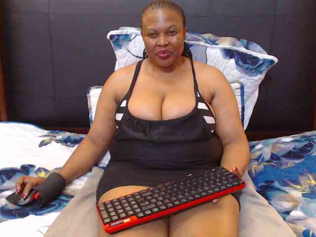 Busttyebony19 webcam