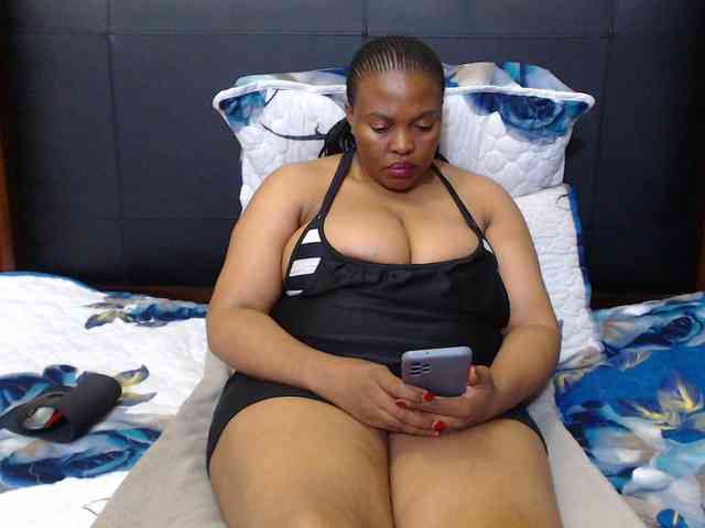 Busttyebony19 webcam