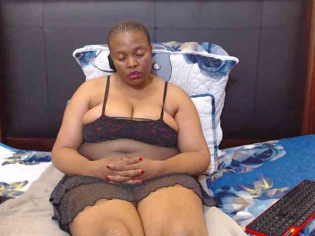 Busttyebony19 webcam