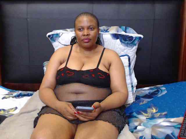 Busttyebony19 webcam