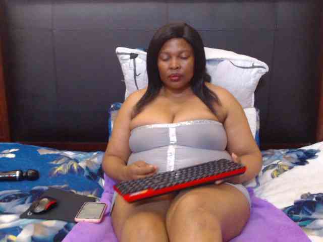 Busttyebony19 webcam