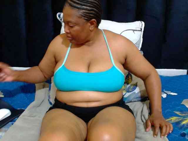 Busttyebony19 webcam