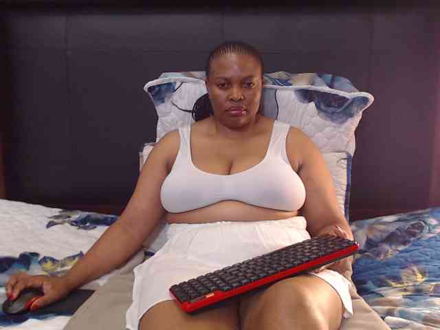 Busttyebony19 webcam