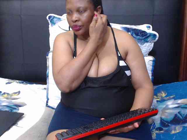 Busttyebony19 webcam