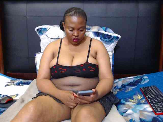 Busttyebony19 webcam