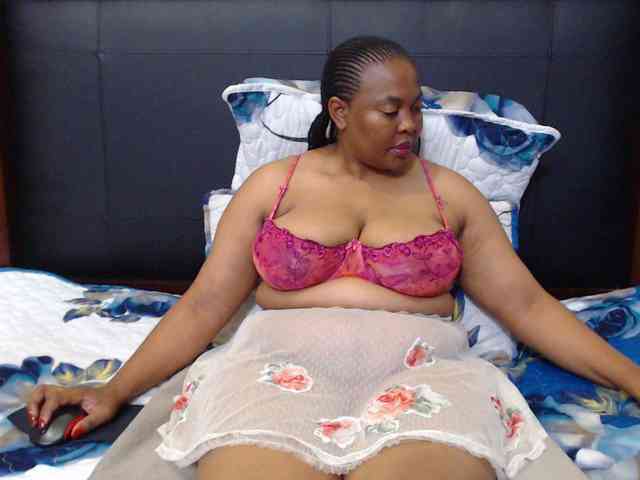 Busttyebony19 webcam