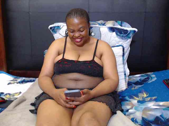 Busttyebony19 webcam