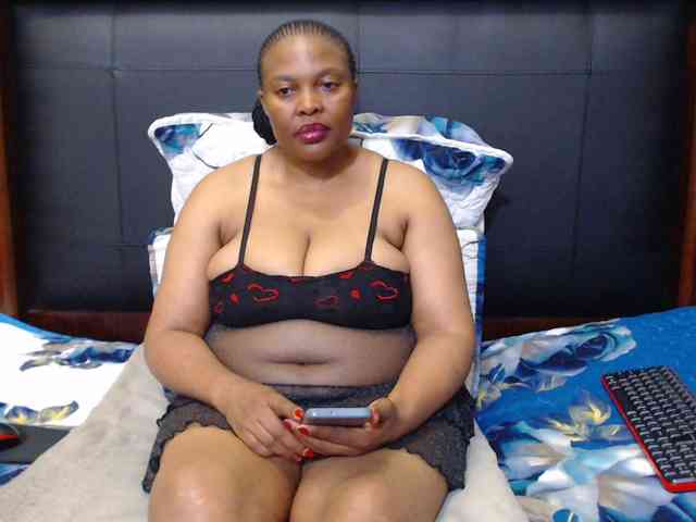 Busttyebony19 webcam