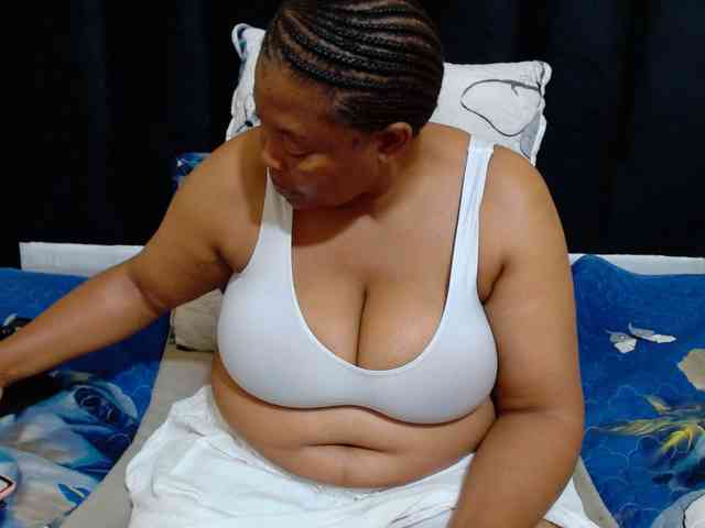 Busttyebony19 webcam