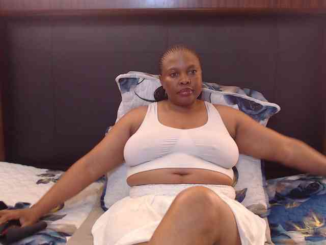 Busttyebony19 webcam