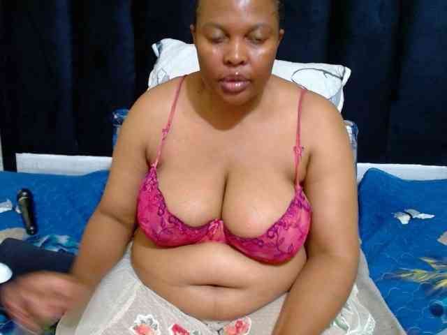 Busttyebony19 webcam