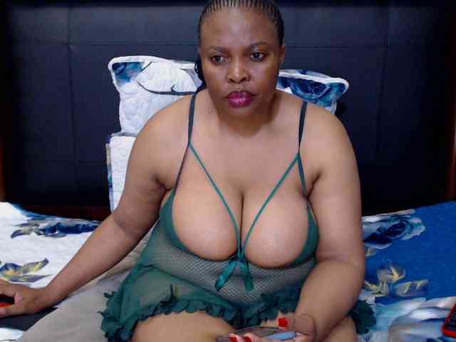Busttyebony19 webcam