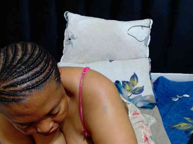 Busttyebony19 webcam