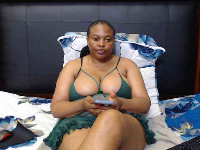 Busttyebony19 webcam