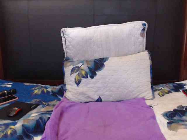 Busttyebony19 webcam